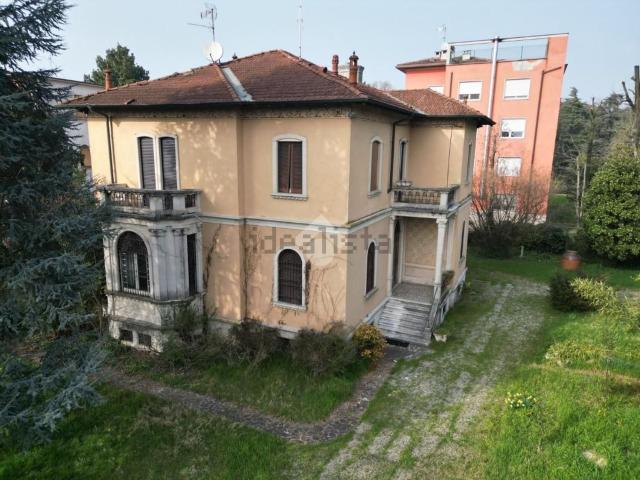Casa in vendita a Manerbio, Lombardia