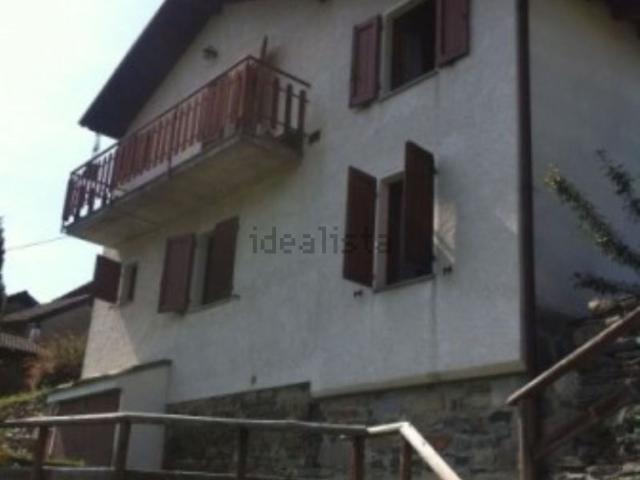 Casa in vendita a Comunità Montana Valli del Verbano, Maccagno