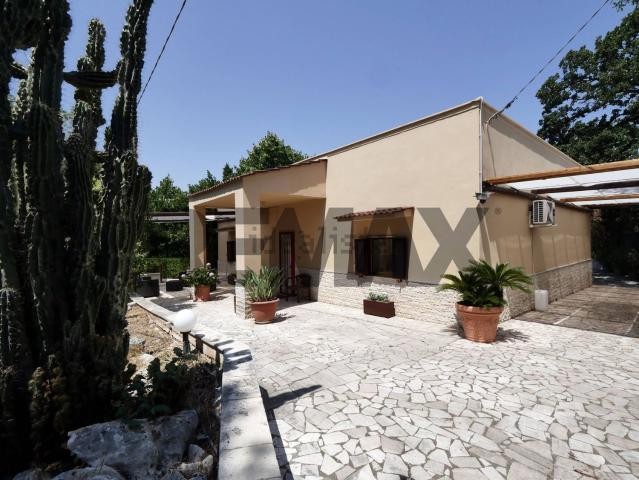 Casa in vendita a Puglia, Bari