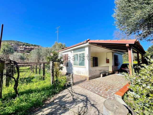 Casa in vendita a Santa Marina, Campania