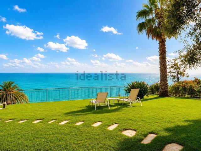 Casa in vendita a Ventimiglia, Liguria