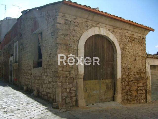 Casa in vendita a Comiso, Ragusa