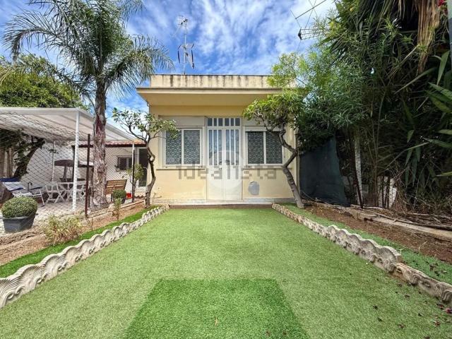 Casa in vendita a Carini, Sicilia