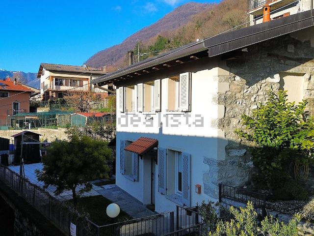 Casa in vendita a Nesso, Lombardia