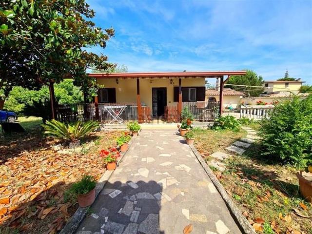 Casa in vendita a Aprilia, Lazio