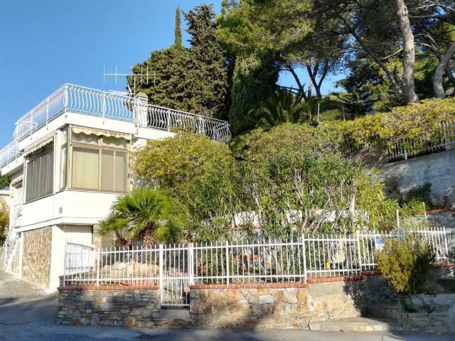 Casa in vendita a Andora, Liguria