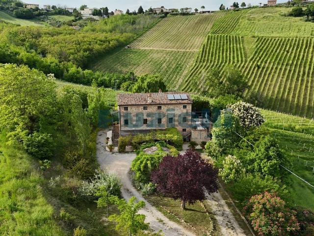 Casa in vendita a Marche, Fermo