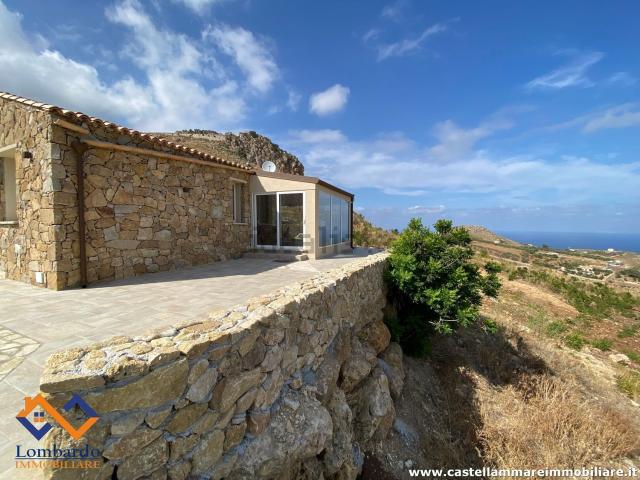 Casa in vendita a Castellammare Del Golfo, Sicilia