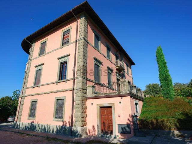 Casa in vendita a Riccio, Cortona