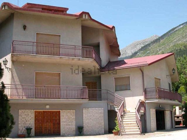 Casa in vendita a Celano, Abruzzo