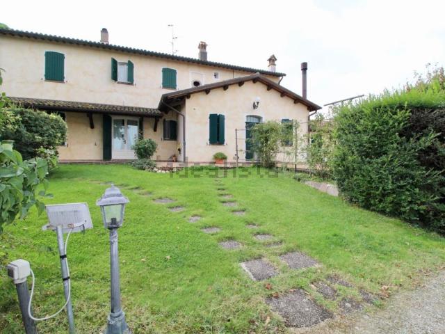 Casa in vendita a Unione di Comuni della Romagna Forlivese, Quattro