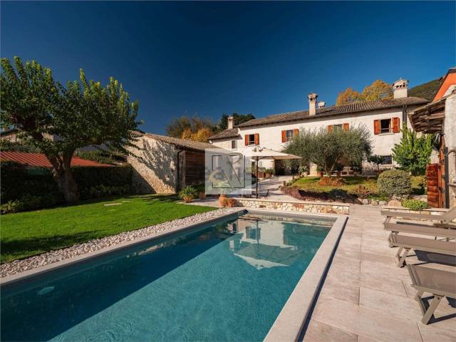 Casa in vendita a Caprino Veronese, Veneto