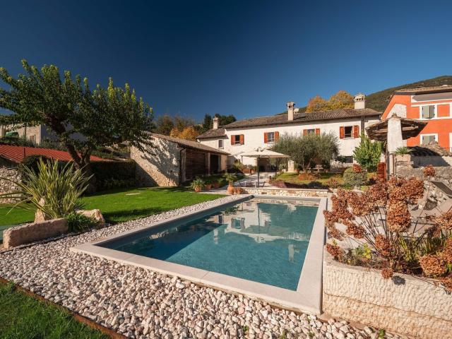 Casa in vendita a Caprino Veronese, Veneto