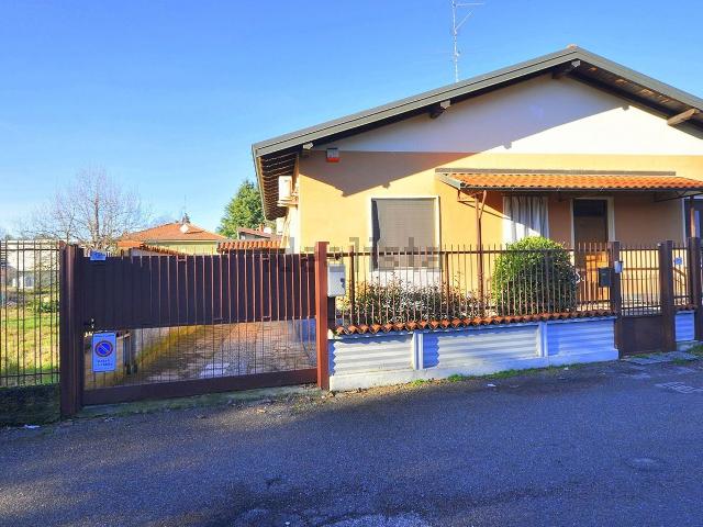 Casa in vendita a Cuggiono, Lombardia