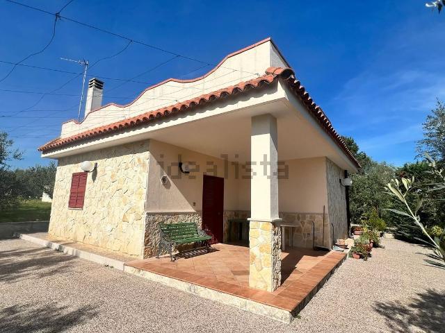 Casa in vendita a Puglia, Barletta-andria-trani