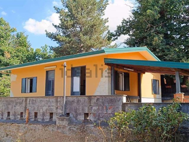Casa in vendita a Rognone, Biancavilla