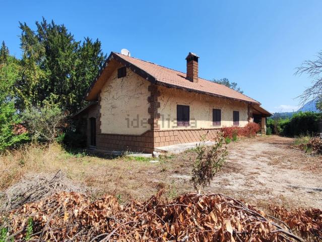 Casa in vendita a Atripalda, Campania