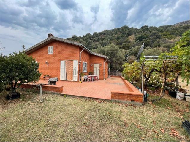 Casa in vendita a Pollina, Sicilia