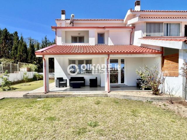 Casa in vendita a Sarroch, Sardigna/Sardegna