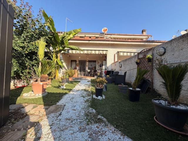 Casa in vendita a Colle Romito, Ardea