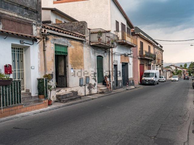 Casa in vendita a Peri, Giarre