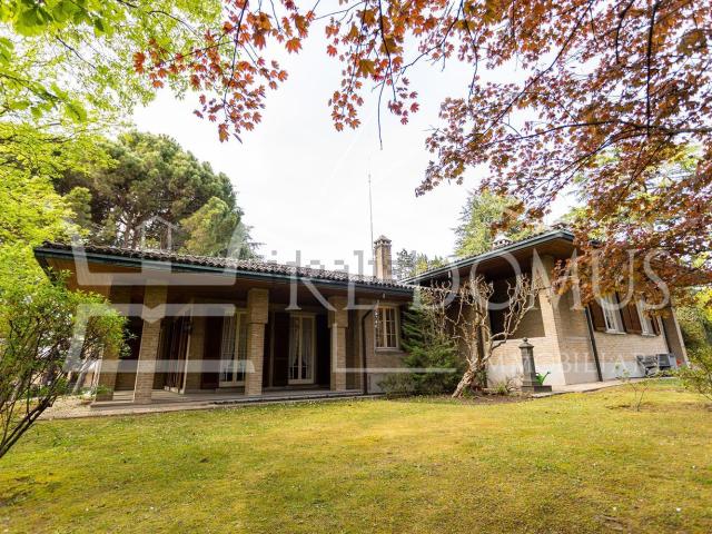 Casa in vendita a Robbiano, Giussano