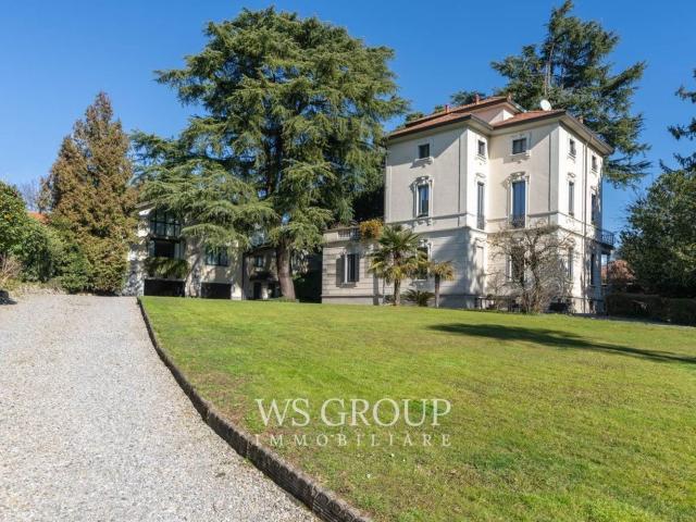 Casa in vendita a Biassono, Lombardia