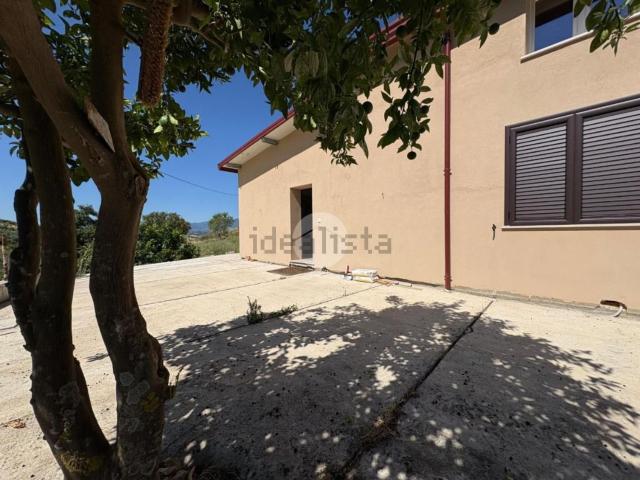 Casa in vendita a Calabria, Cosenza