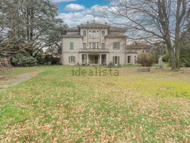 Casa in vendita a Varese, Lombardia
