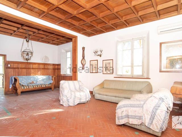 Casa in vendita a Quarrata, Toscana