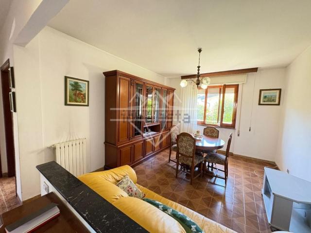 Casa in vendita a Marina di Massa, Marina Di Massa