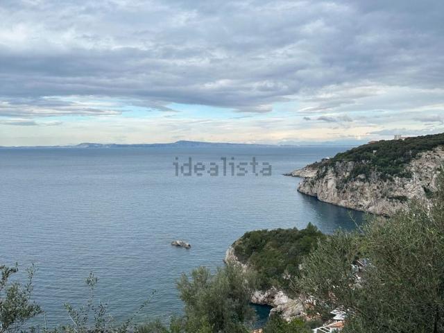 Casa in vendita a Massa Lubrense, Campania