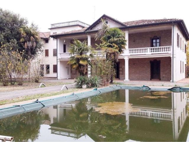 Casa in vendita a Montichiari, Brescia