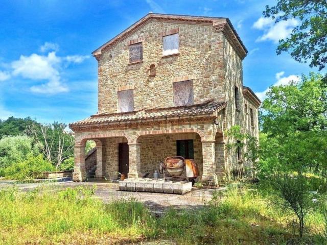 Casa in vendita a Marche, Macerata