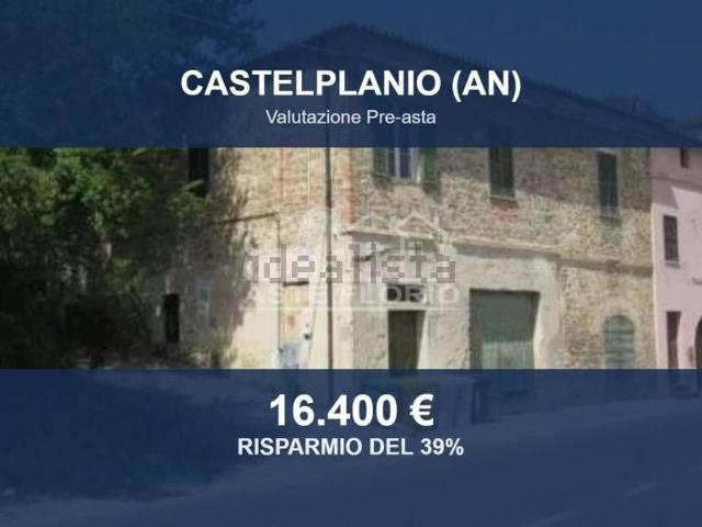 Casa in vendita a Macine, Marche