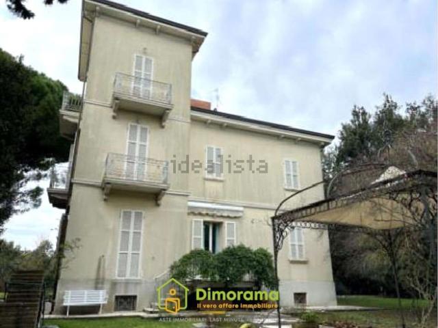 Casa in vendita a Rimini, Reggio Emilia