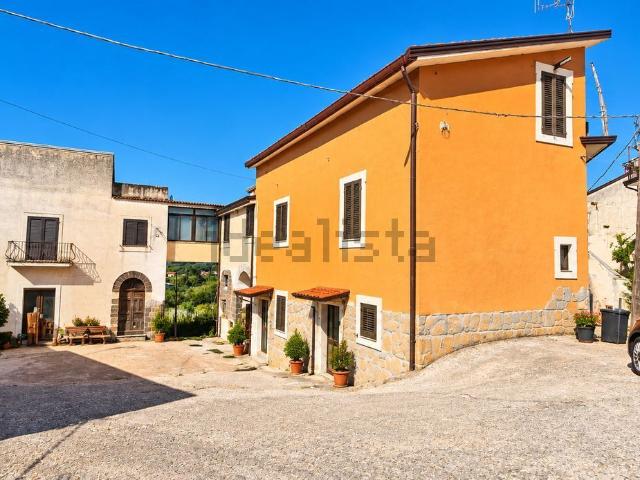 Casa in vendita a Migliara - San Silvestro, Sant'Agata de' Goti