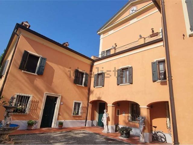Casa in vendita a Modena, Punta