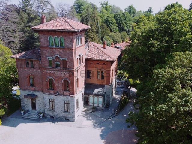 Casa in vendita a Velate, Varese