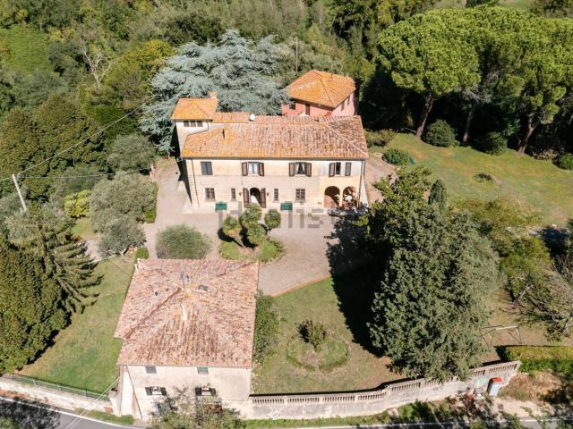 Casa in vendita a Crespina Lorenzana, Lorenzana