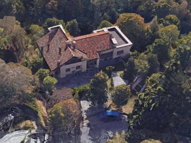 Casa in vendita a Brunate, Como