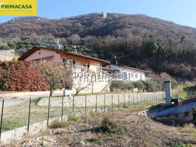 Casa in vendita a Negrar, Veneto