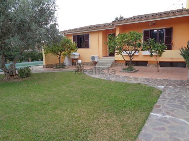 Casa in vendita a Carbonia 2, Carbonia