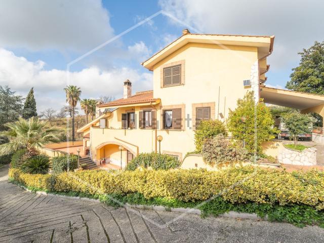 Casa in vendita a Roma Capitale, Lazio