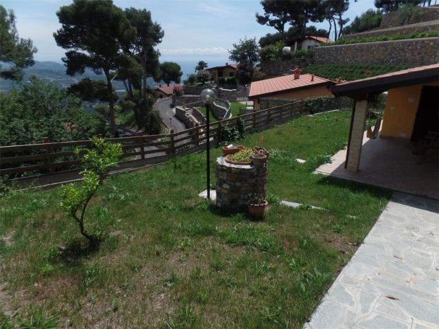 Casa in vendita a Diano Castello, Liguria