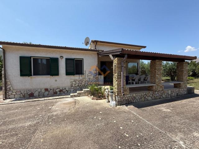 Casa in vendita a Case Buffa, Castellammare Del Golfo