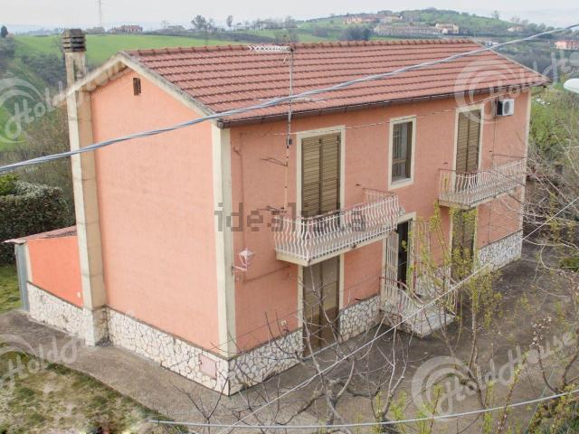 Casa in vendita a Dentecane, Pietradefusi