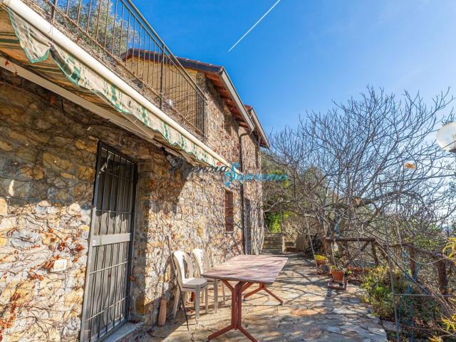 Casa in vendita a Ceriana, Provincia di Imperia