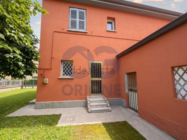 Casa in vendita a Unione dei comuni Valli del Reno, Lavino e Samoggia, Zola Predosa