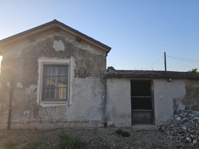 Casa in vendita a Terracina, Lazio